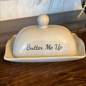 Creamy Gray Butter Dish w/Lid